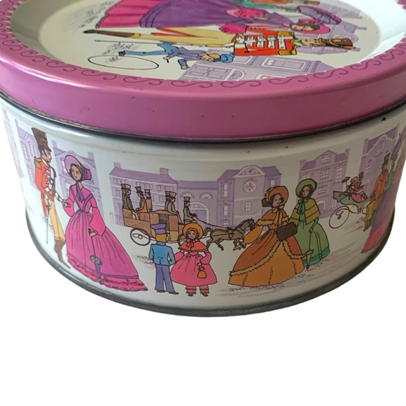 VTG Mackintosh Quality Street England Victorian Solider Tin Collectible - Picture 4 of 10